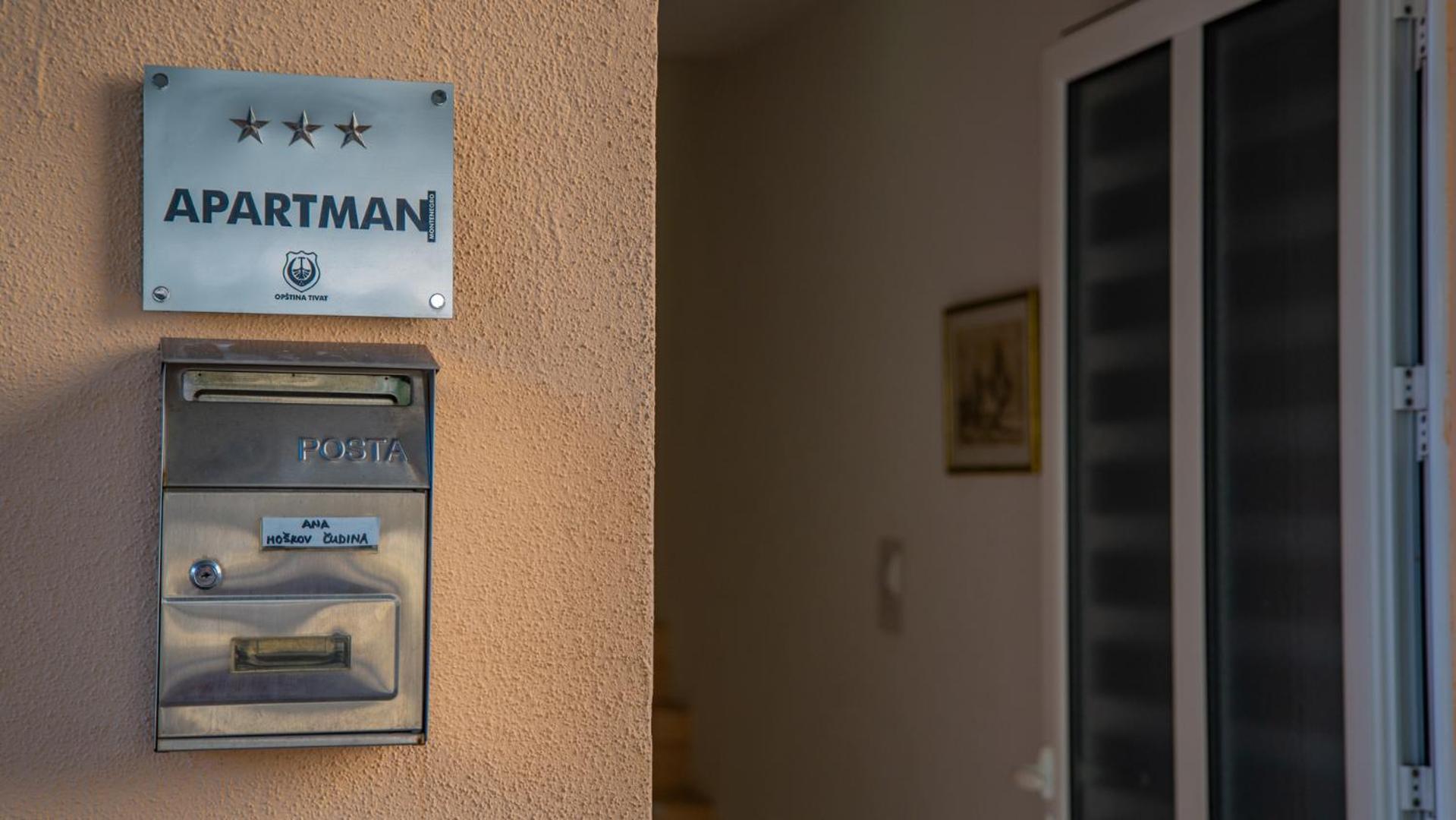 Apartmani Ana Tivat Exterior foto